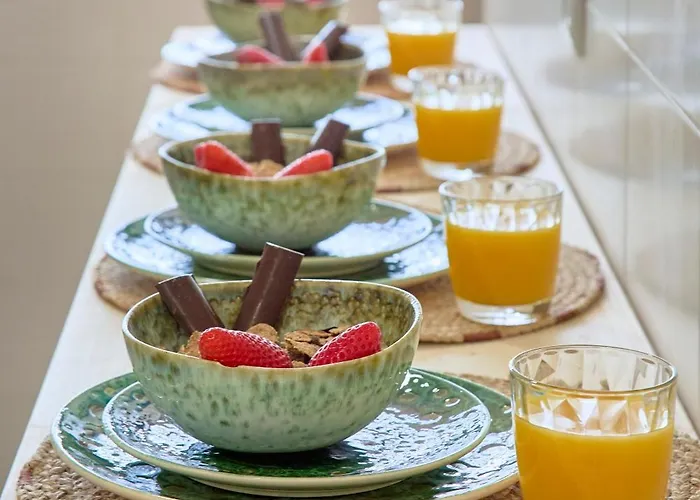 Sunny Graca, River View, By Timecooler Διαμέρισμα