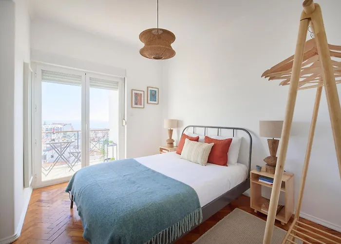 Sunny Graca, River View, By Timecooler شقة Lisboa