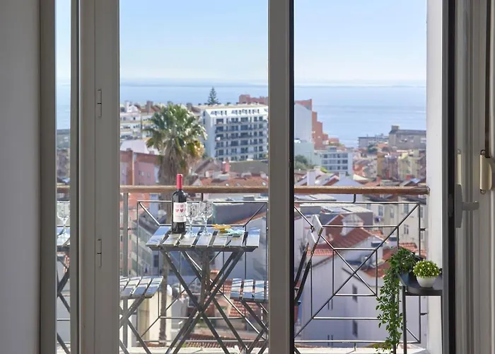 Διαμέρισμα Sunny Graca, River View, By Timecooler